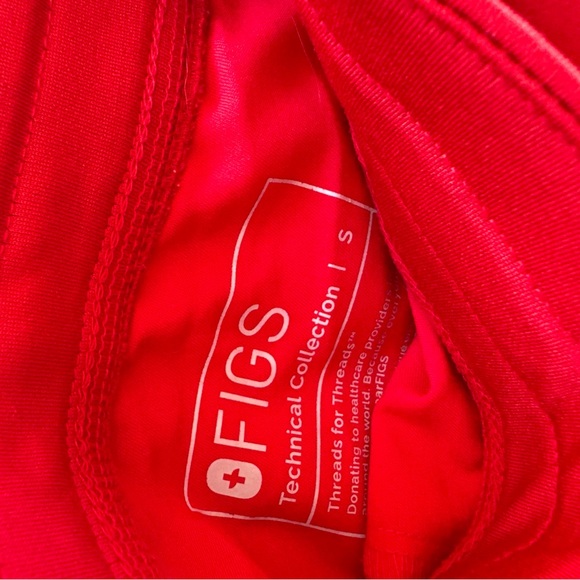 FIGS Red Scrubs Set - Picture 3 of 3